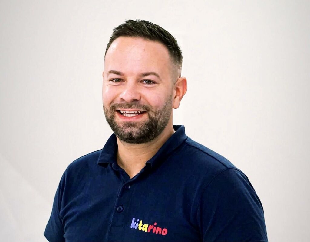 Julian Akdemir Kitarino