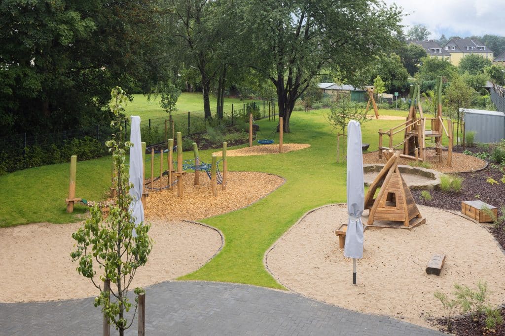 Garten mit Spielplatz der Kita Frillendorferstraße Kitarino